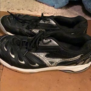 Mizuno Wave black volleyball shoes